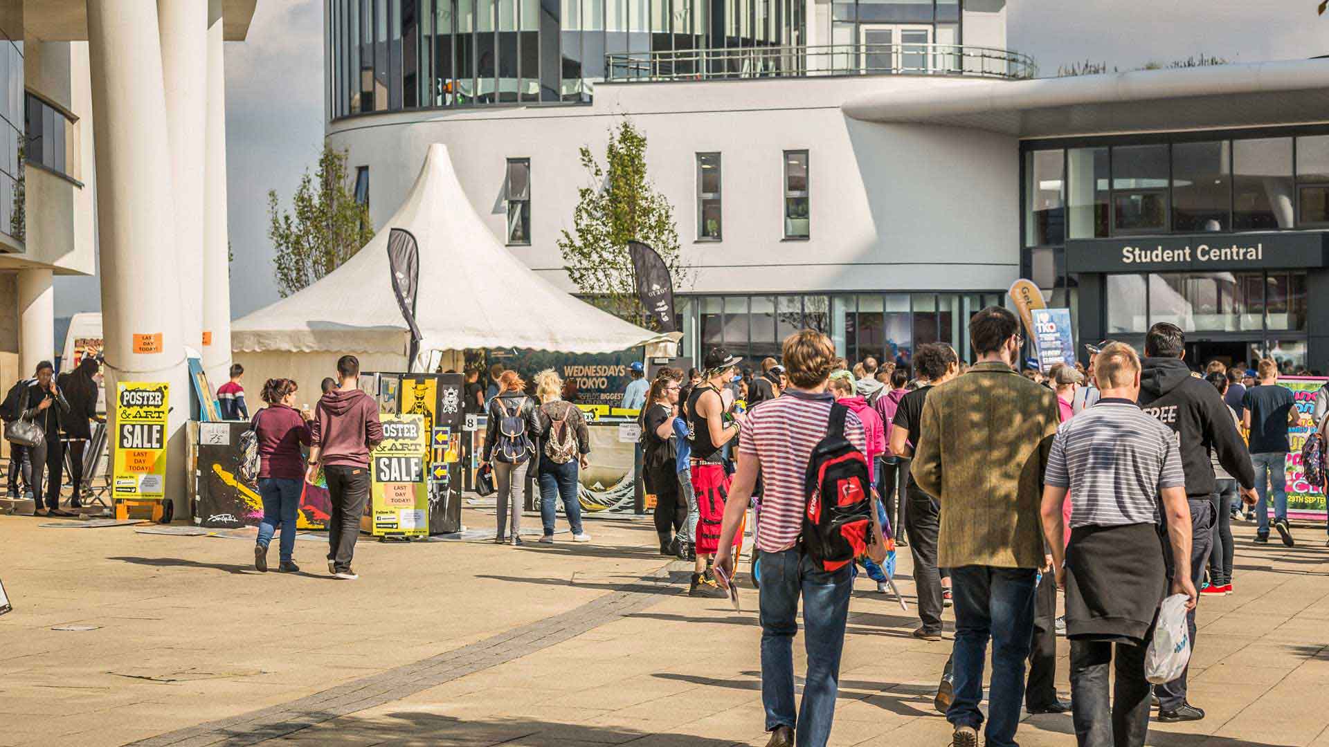 Picture of Freshers Fayre outside Student Central